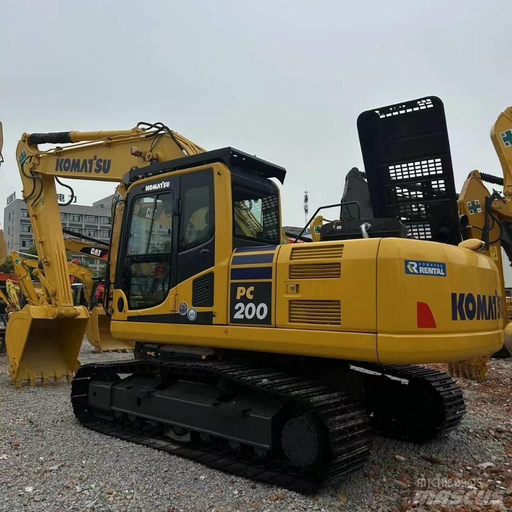 Komatsu 200-8 대형 굴삭기 29톤 이상