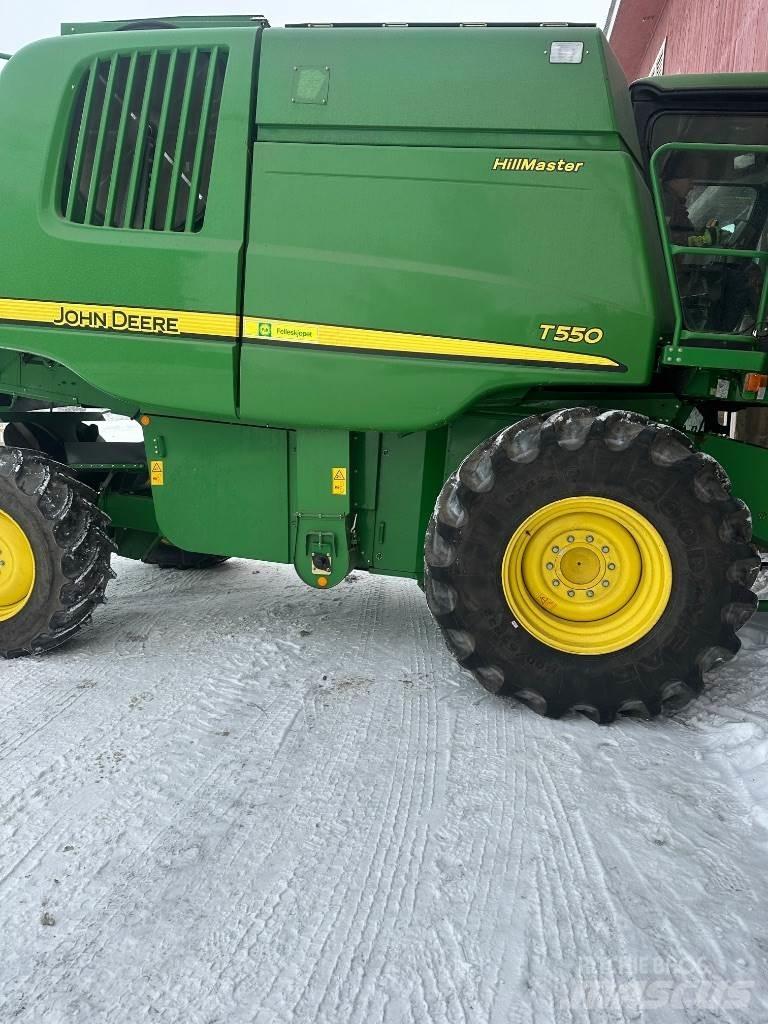 John Deere T550 콤바인 수확기