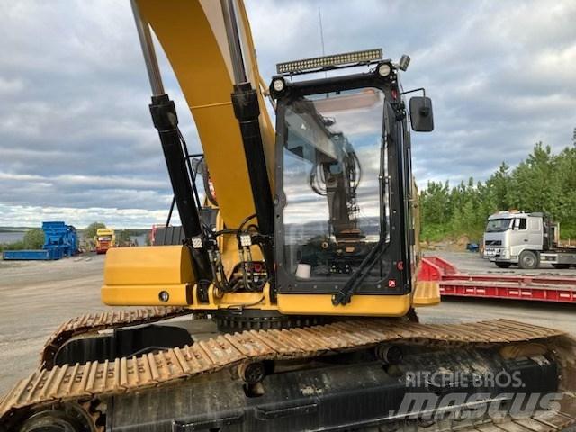 CAT 330 대형 굴삭기 29톤 이상