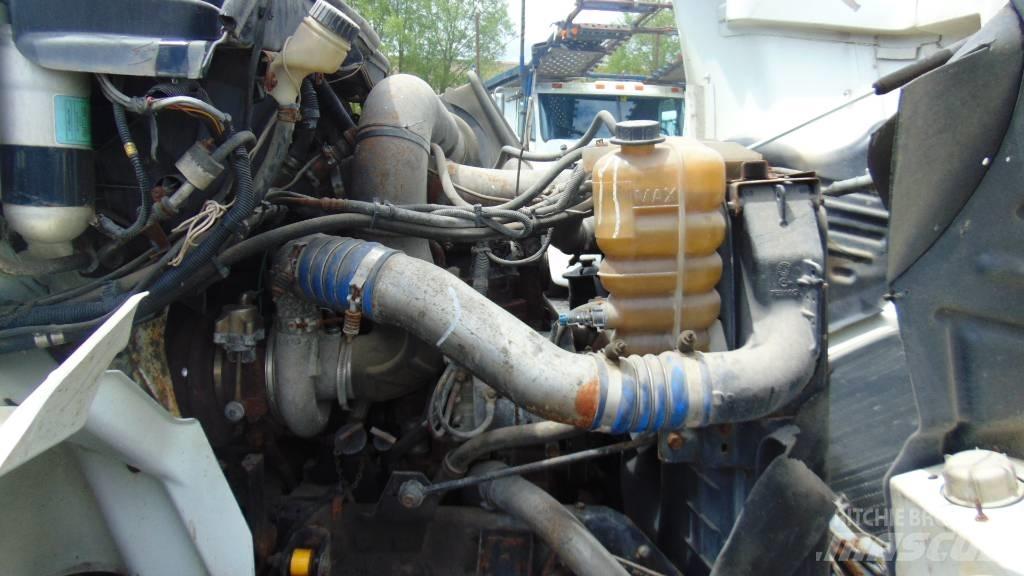 International 8600 트랙터 유닛