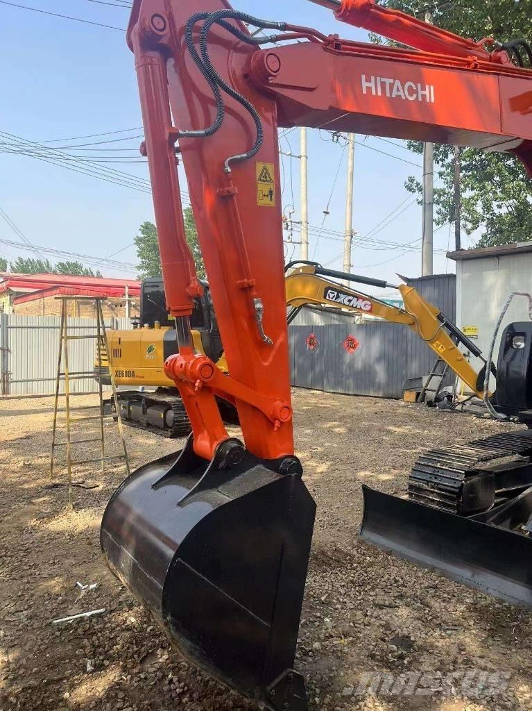 Hitachi ZX 70 소형 굴삭기 7톤 미만