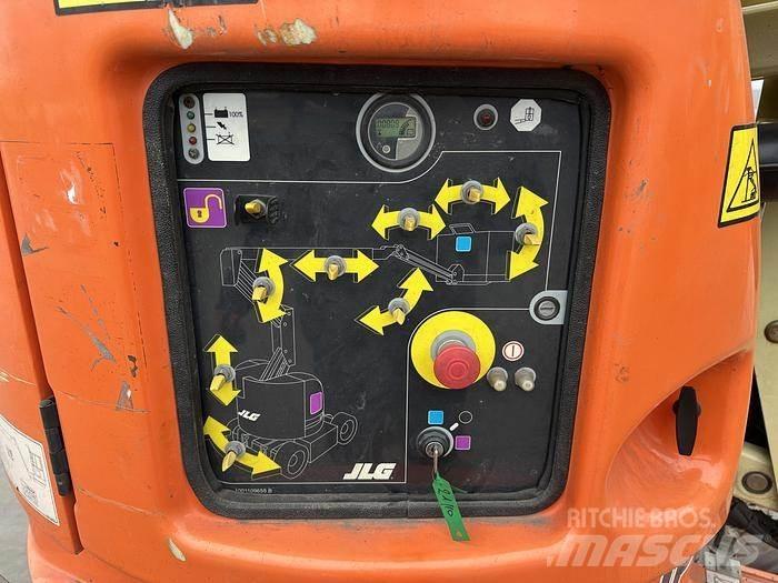 JLG E300AJP 기타 승강기와 플랫폼