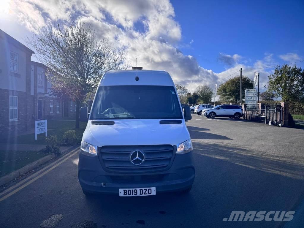 Mercedes-Benz 314 패널 화물차