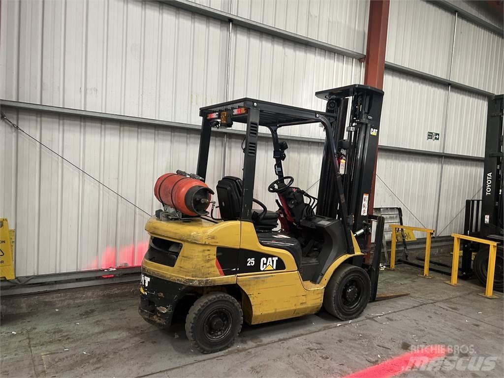 CAT GP25NT LPG 지게차