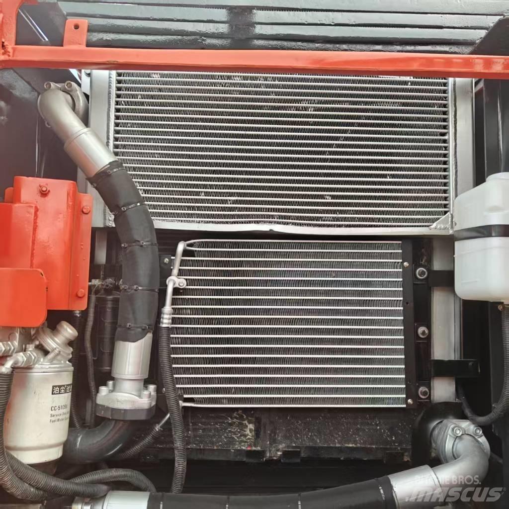 Doosan DX 225 LCA 대형 굴삭기 29톤 이상