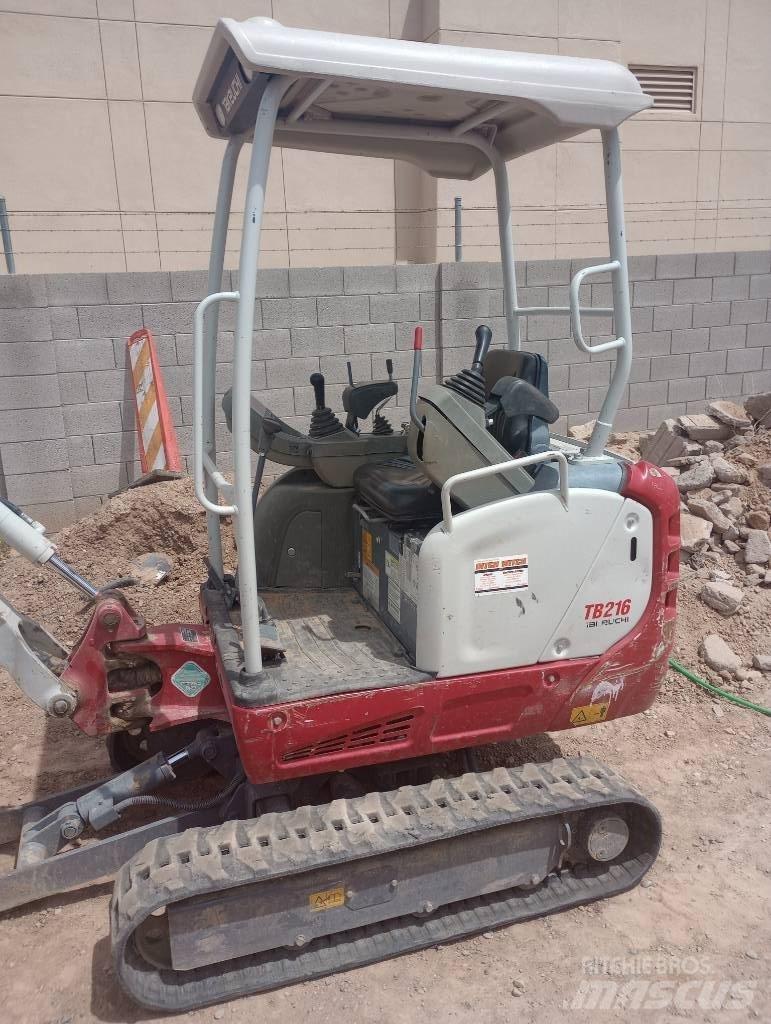Takeuchi TB216RA 드릴링 장비 부속품 및 예비 부품