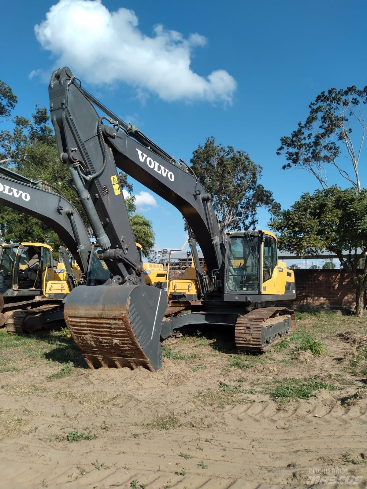 Volvo EC250DL 대형 굴삭기 29톤 이상
