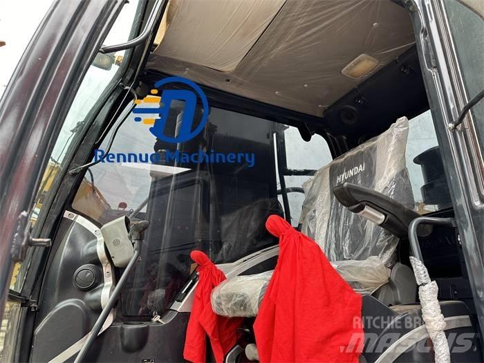 Hyundai R220-9S 대형 굴삭기 29톤 이상