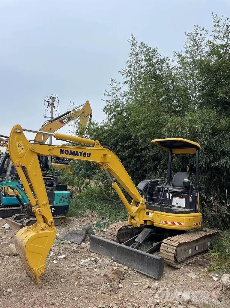 Komatsu PC35 소형 굴삭기 7톤 미만