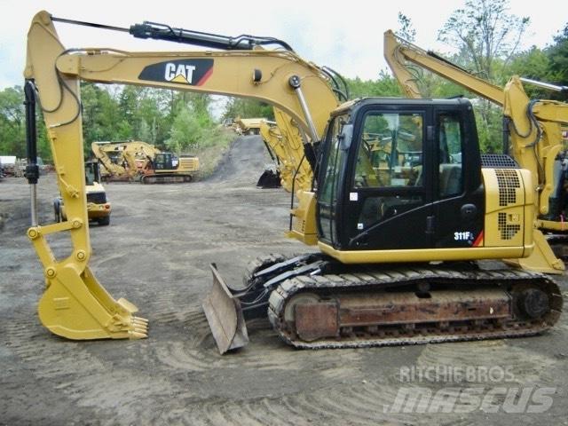 CAT 311 F 대형 굴삭기 29톤 이상