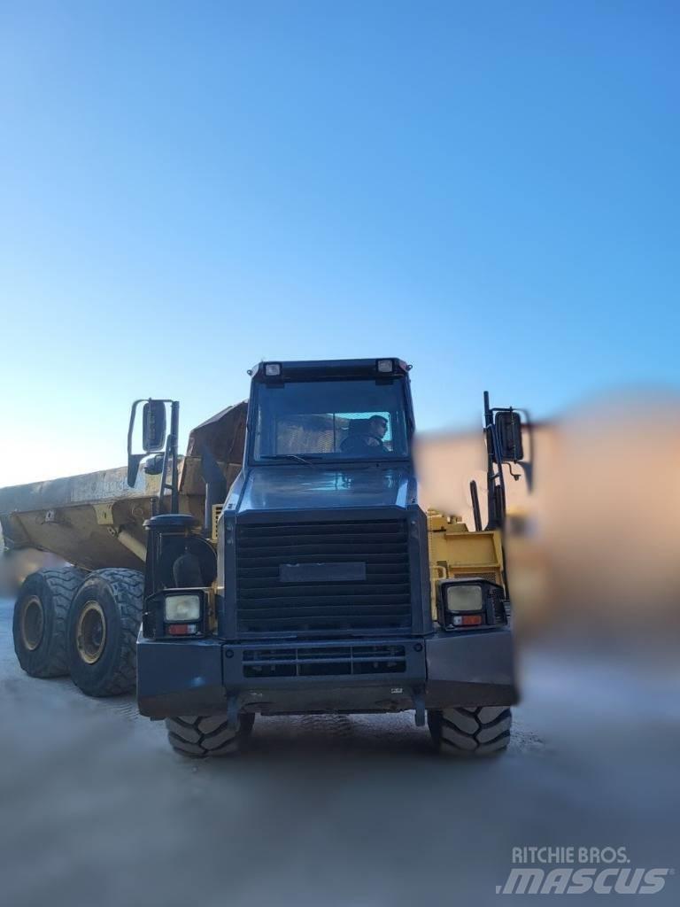Komatsu HM 300 연결식 홀러
