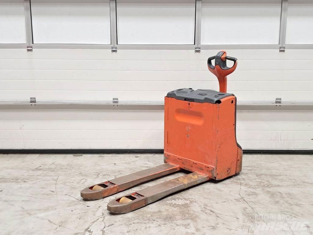 Linde T16 핸드파레트 트럭