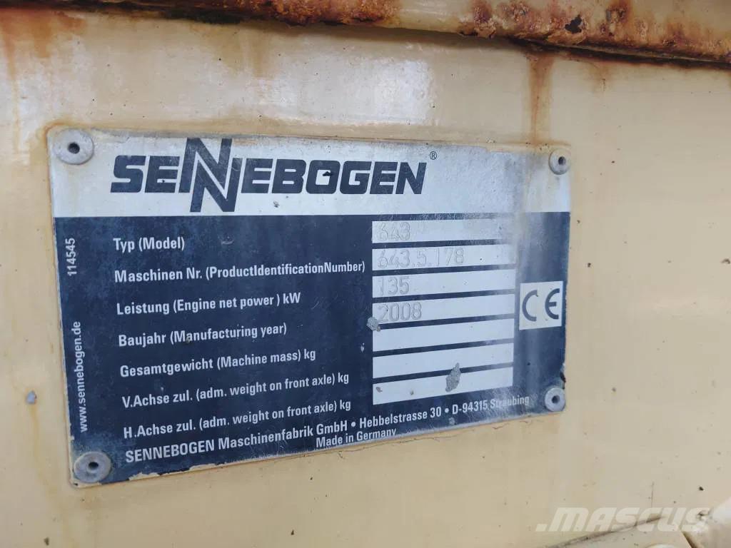 Sennebogen 643 R 트랙 크레인