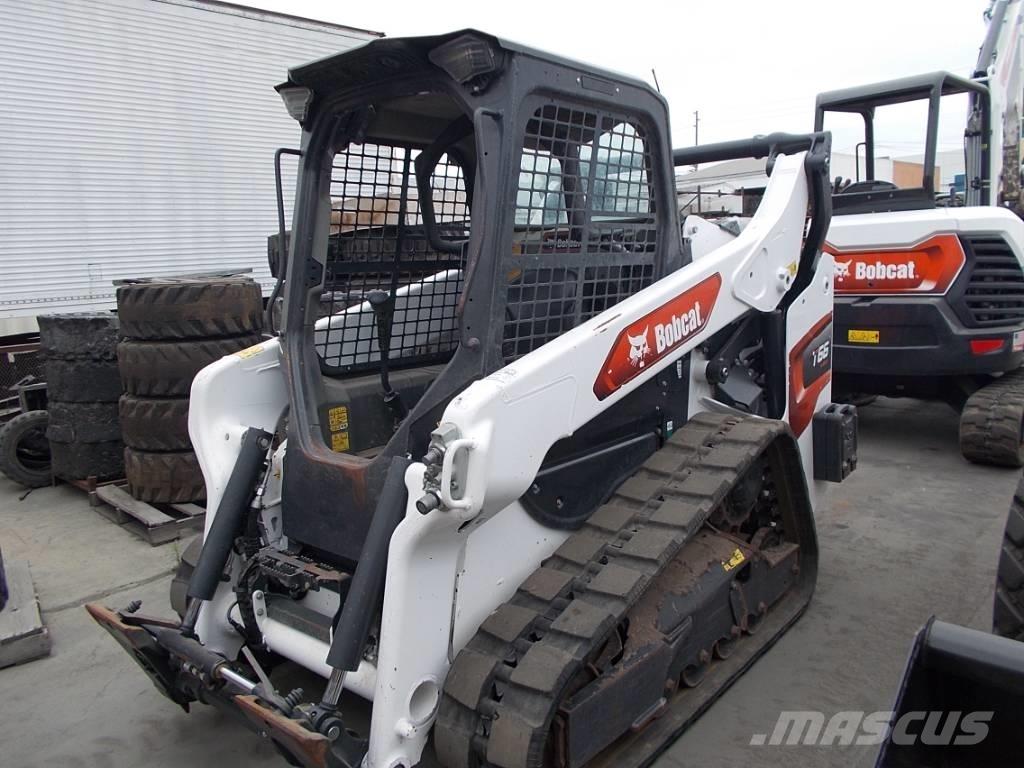 Bobcat T66  스키드로더