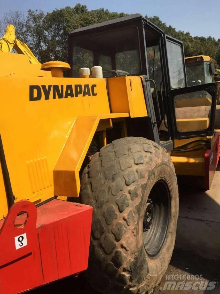 Dynapac CA 25 D 싱글 드럼 롤러