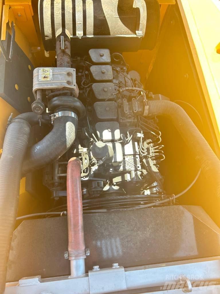 Hyundai 210w-9  휠 굴삭기