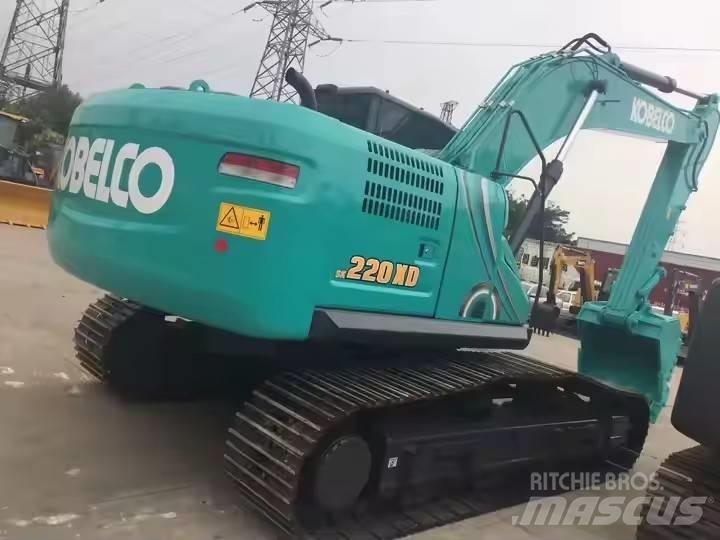 Kobelco SK220XD 대형 굴삭기 29톤 이상