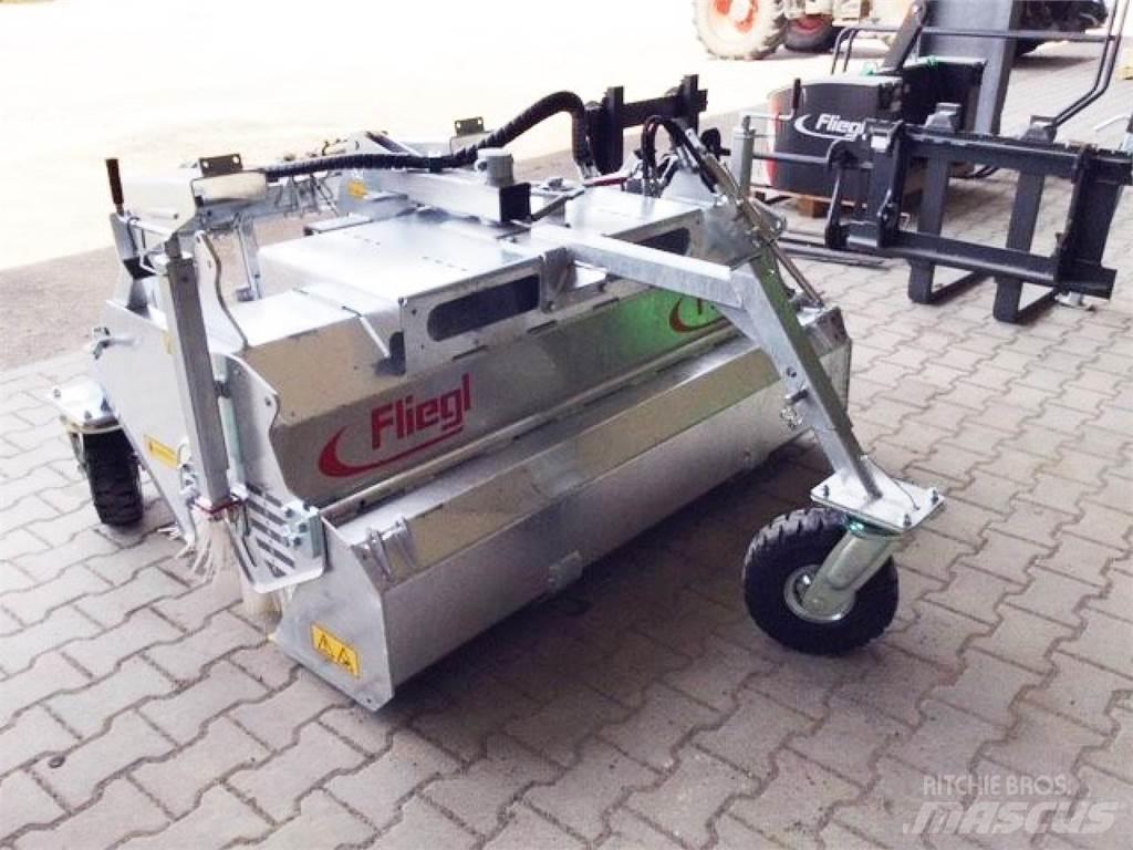 Fliegl Typ 500 도로 청소차