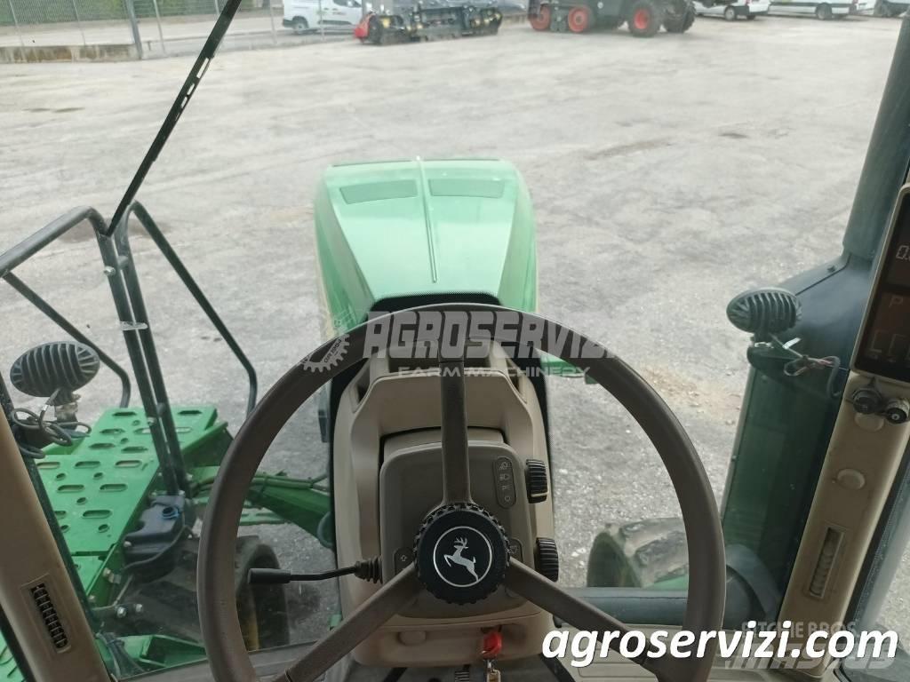 John Deere 8310 RT 트랙터