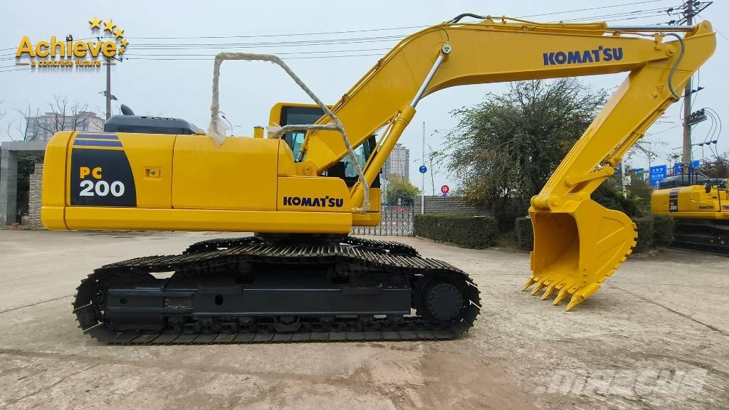 Komatsu PC 200 대형 굴삭기 29톤 이상