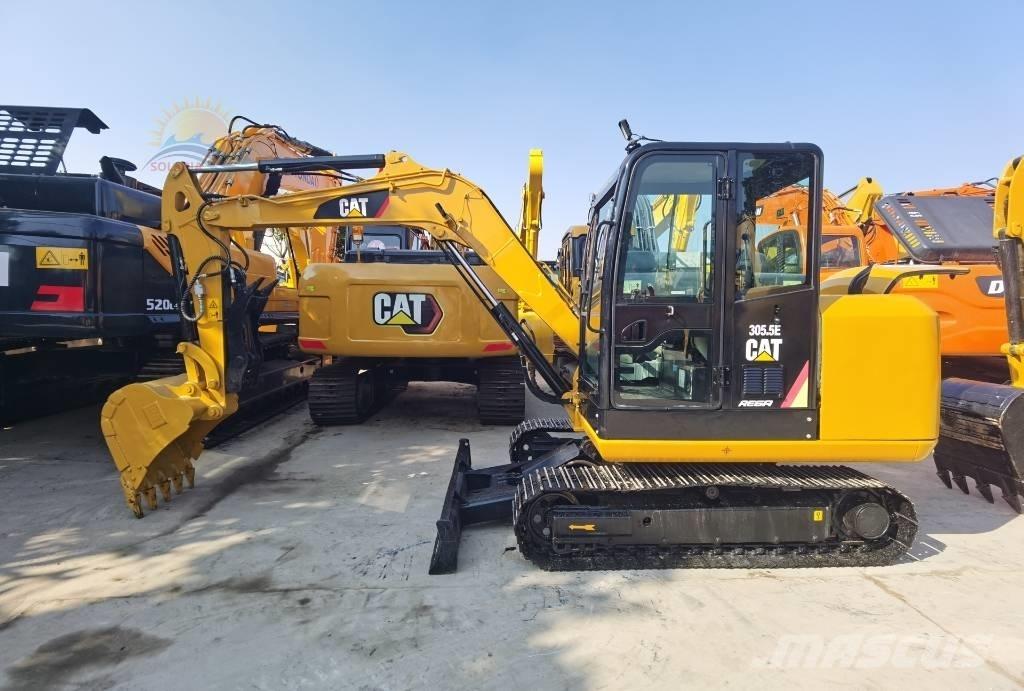 CAT 305.5 E 소형 굴삭기 7톤 미만