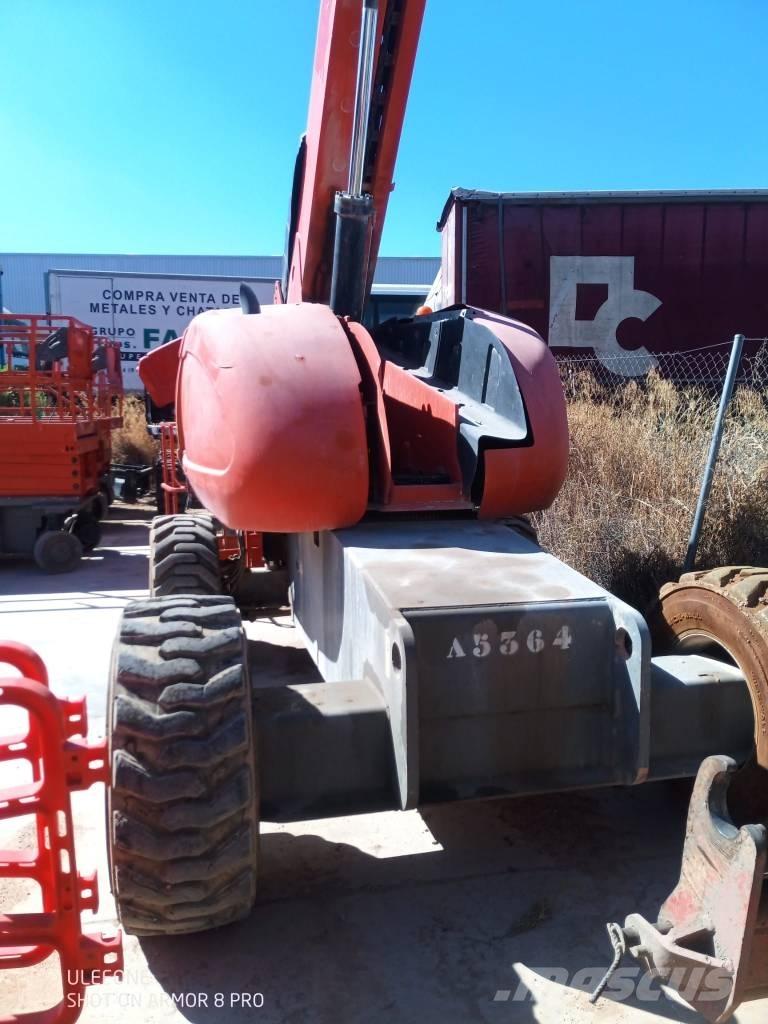 JLG 660 SJ 견인식 전동이동 리프트