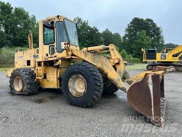 Komatsu WA 320-1  휠로우더