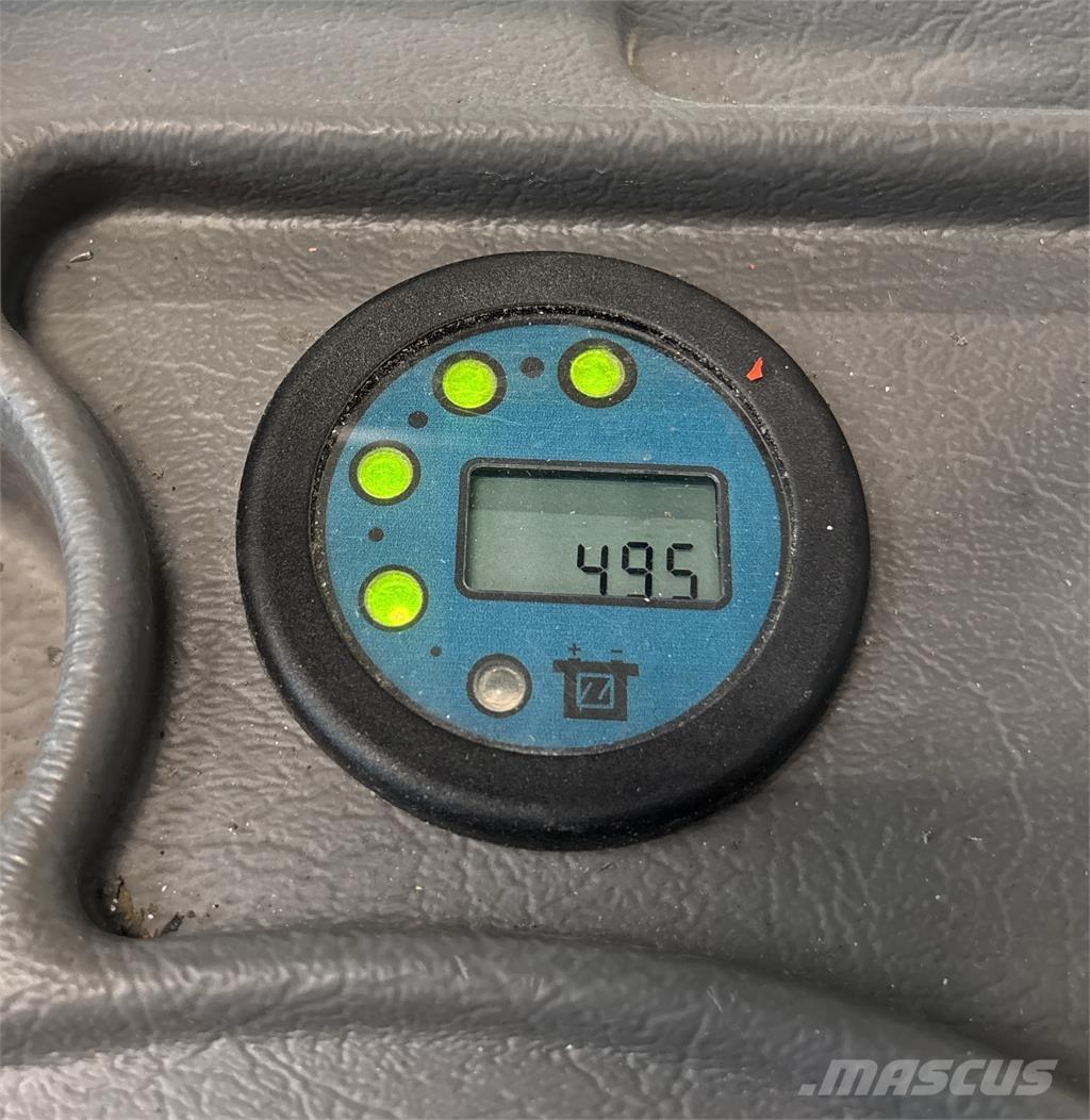 Atlet A160 보행식 리치 지게차