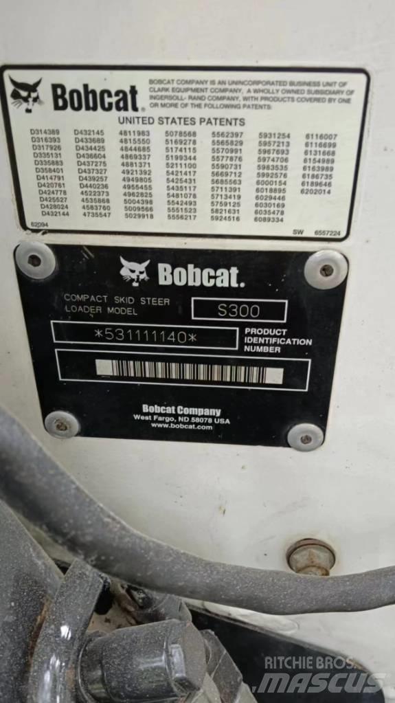 Bobcat S 300  스키드로더