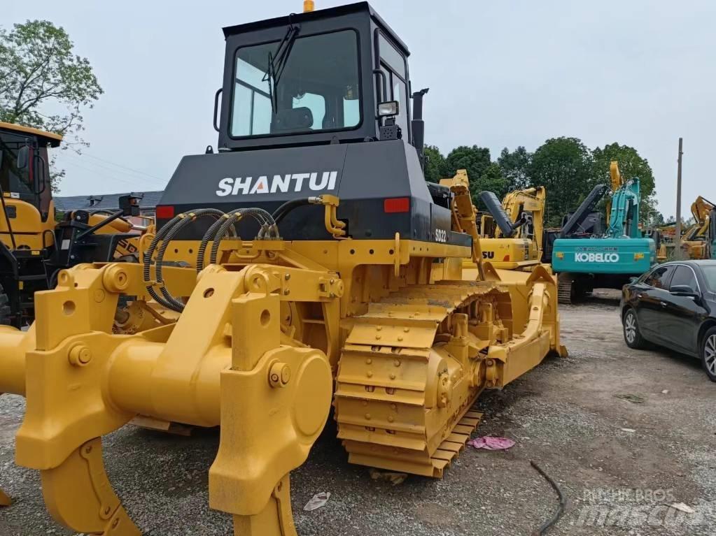 Shantui D22 크롤러 도저