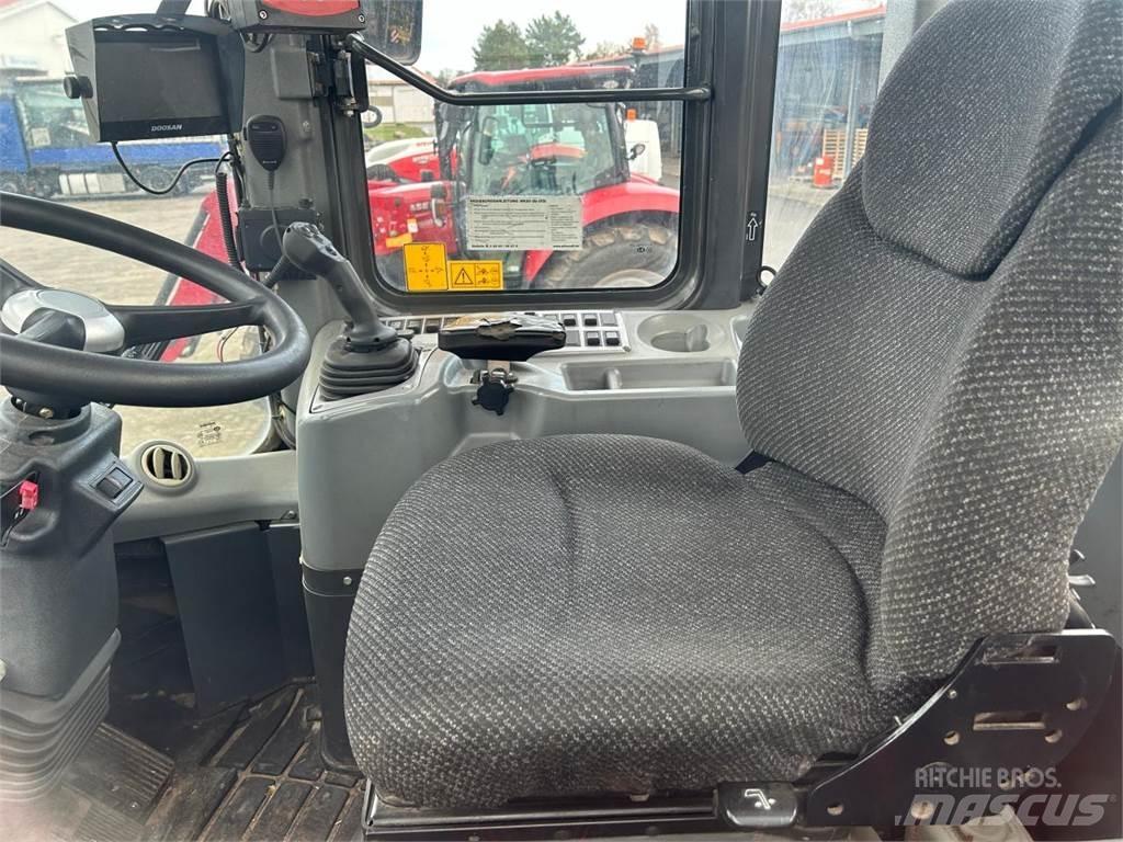 Doosan DL 300  휠로우더