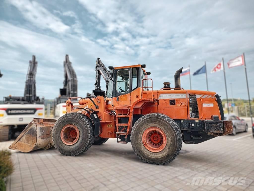 Doosan DL 300  휠로우더
