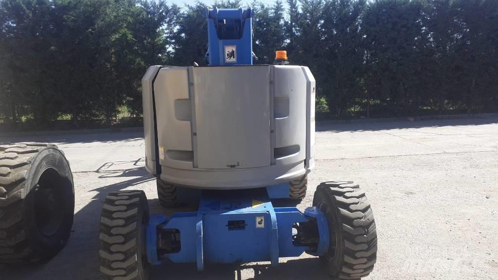 Genie Z 34/22 관절형 전동이동 리프트