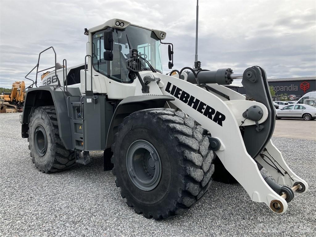Liebherr L586 Xpower  휠로우더