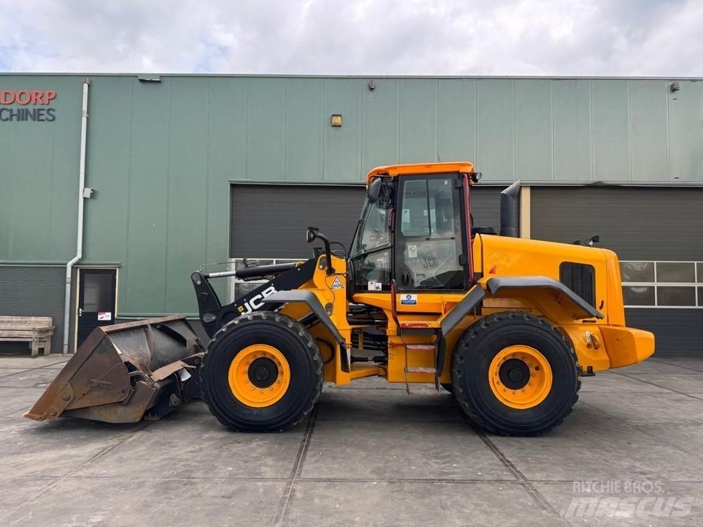 JCB 427 ZX  휠로우더
