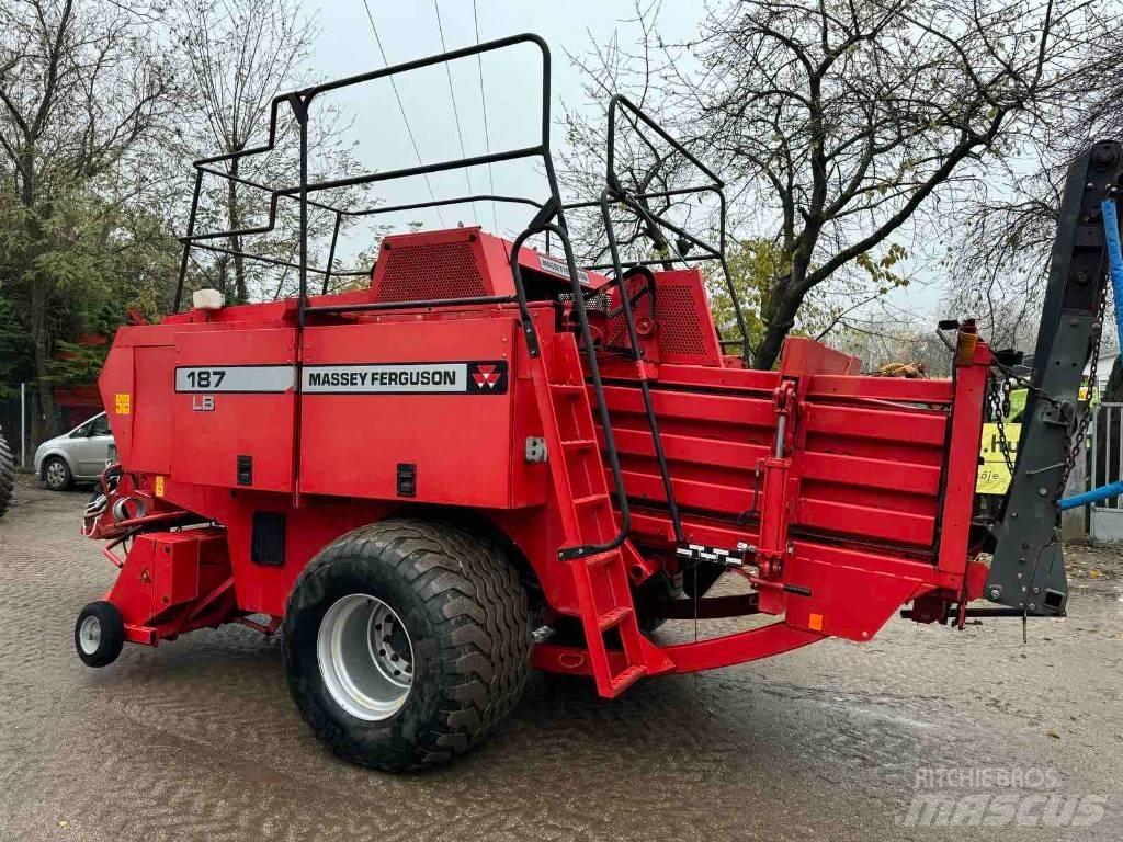 Massey Ferguson 187 각형 곤포기