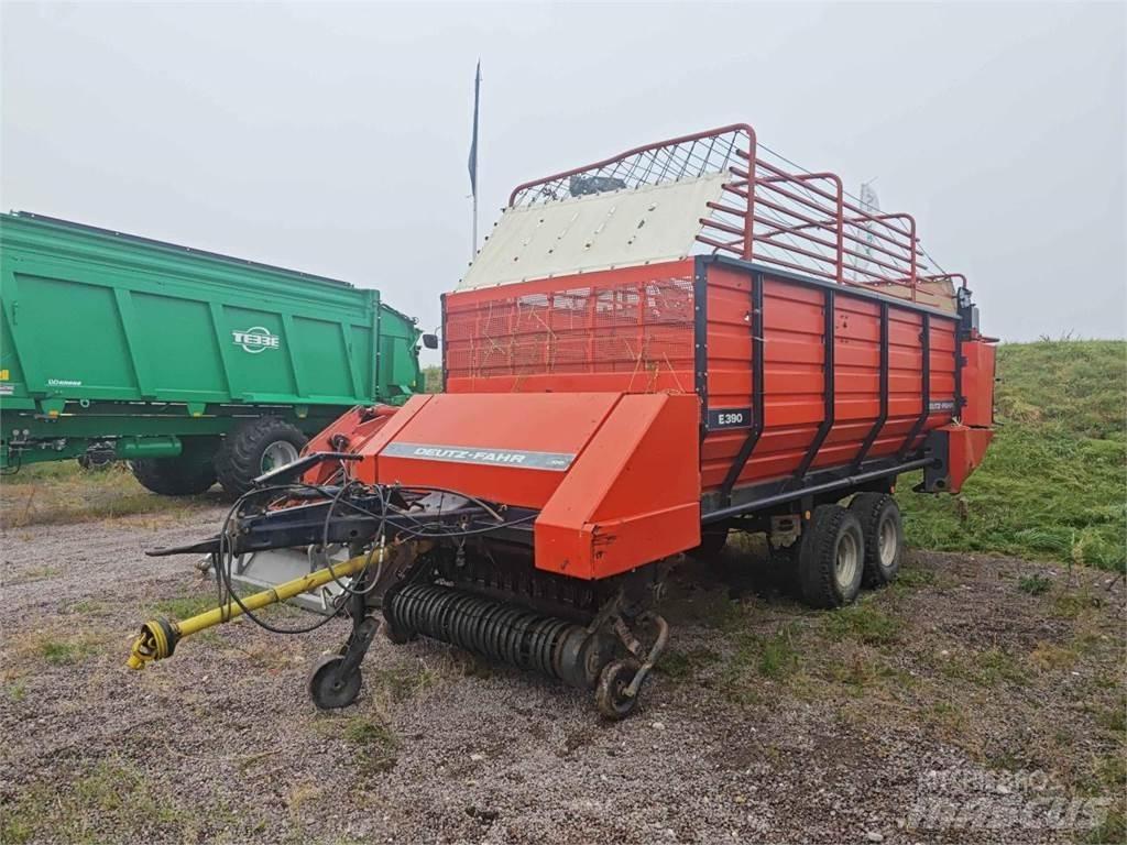 Deutz-Fahr E390 자동 적재 트레일러