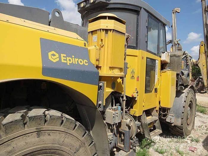 Epiroc E2C 도로 굴착기