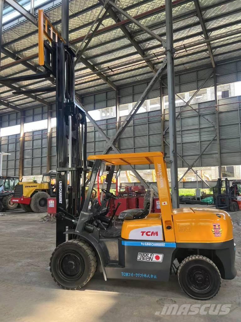 TCM 5t 디젤 지게차