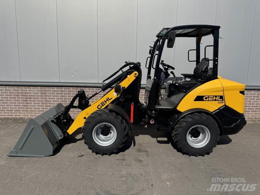 Gehl AL330  휠로우더