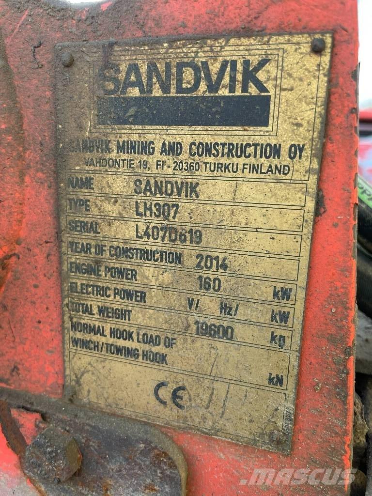 Sandvik LH 307 지하 광산용 로더