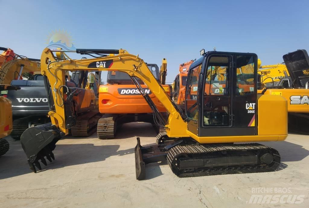 CAT 306 E 소형 굴삭기 7톤 미만