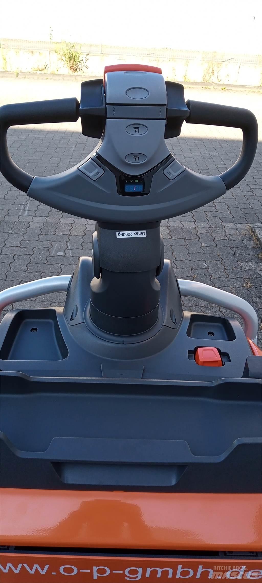 Toyota LPE200 경량 리프터