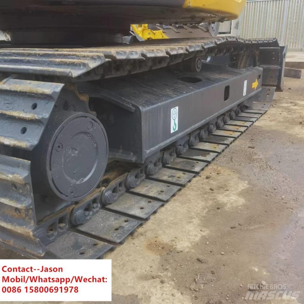 Komatsu PC 78 US-8 중형굴삭기 7톤-28톤
