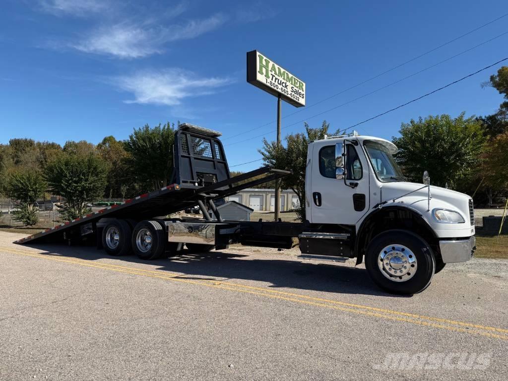 Freightliner M2 회수 차량