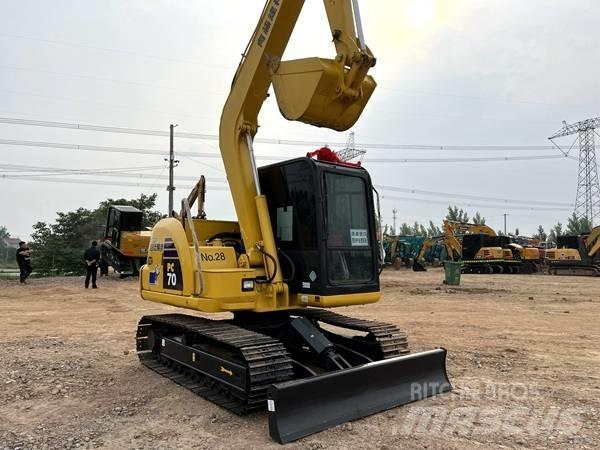 Komatsu PC 70 대형 굴삭기 29톤 이상