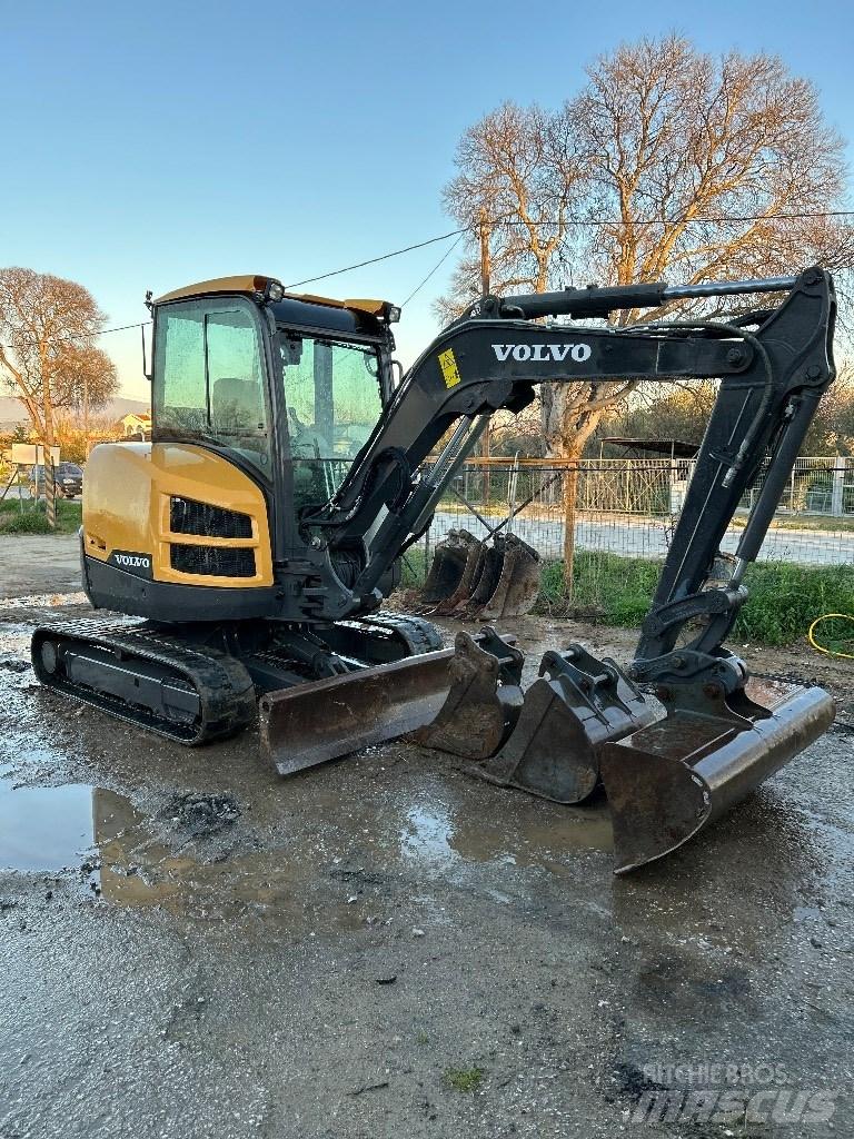 Volvo ECR 35 D 소형 굴삭기 7톤 미만