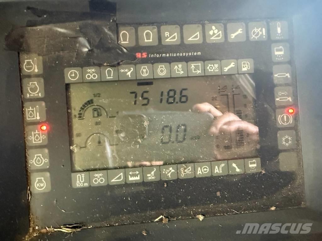 CLAAS Jaguar 900 콤바인 수확기