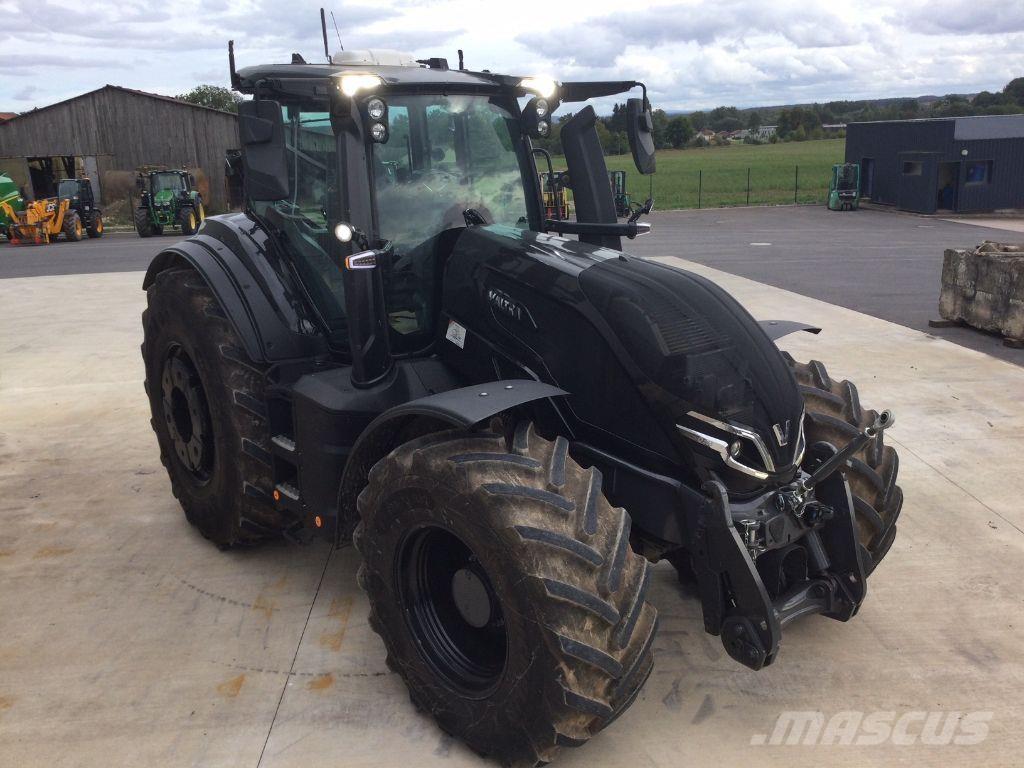 Valtra Q265 트랙터
