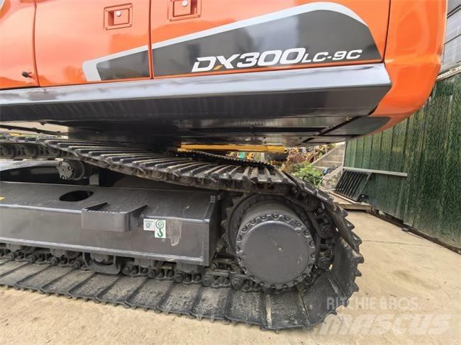 Doosan DX 300 LC 대형 굴삭기 29톤 이상